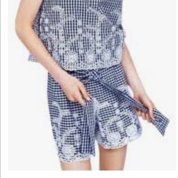 Zara Pants - ⭐️Zara High Waisted Gingham and Eyelet Shorts